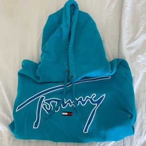 Tommy blue hoodie used 🐳